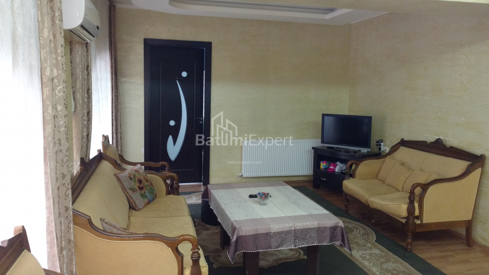 Квартира 106 м² - Зураба Горгиладзе, Батуми, Грузия