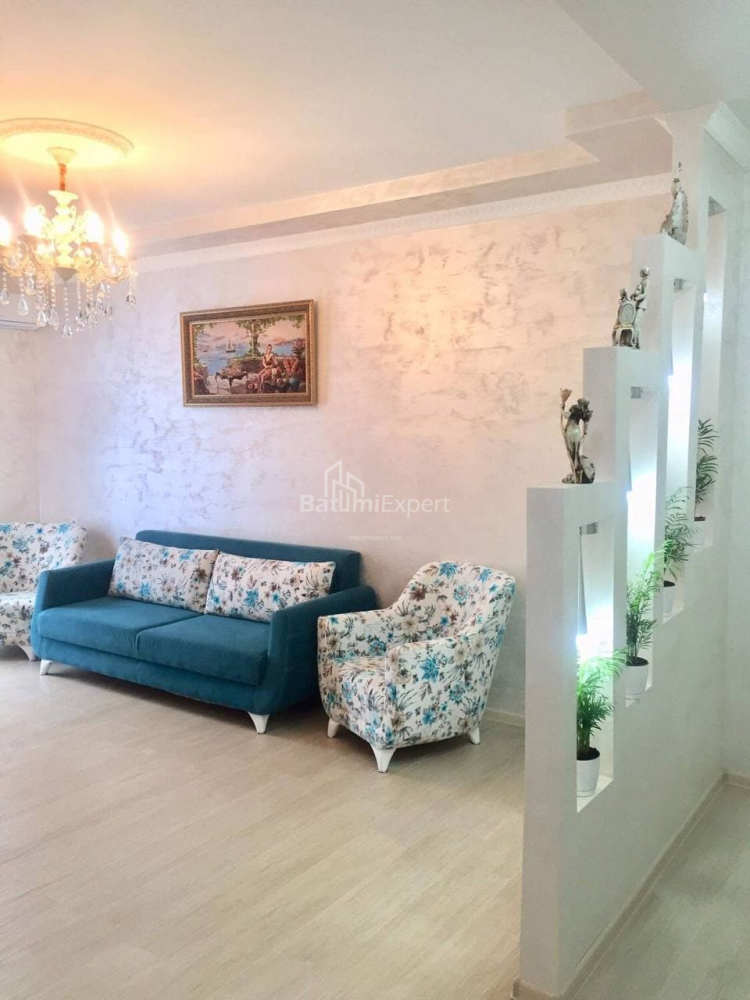 Квартира 44 м² - Селима Химшиашвили, Батуми, Грузия