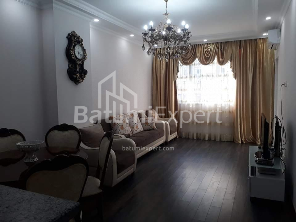 Квартира 72 м² - Еквтиме Такаишвили, Батуми, Грузия