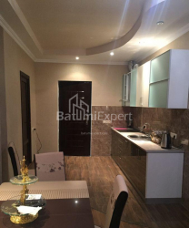 Квартира 50 м² - Шерифа Химшиашвили, Батуми, Грузия