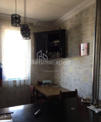 Квартира 3-комн 80 м² - Юрьевская, Батуми