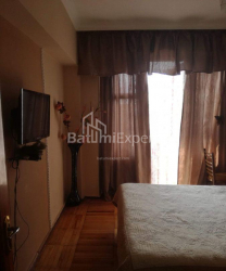 Квартира 4-комн 67 м² - Зураба Горгиладзе, Батуми