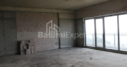 Квартира 75.75 м² - Леха и Марии Качинских, Батуми, Грузия